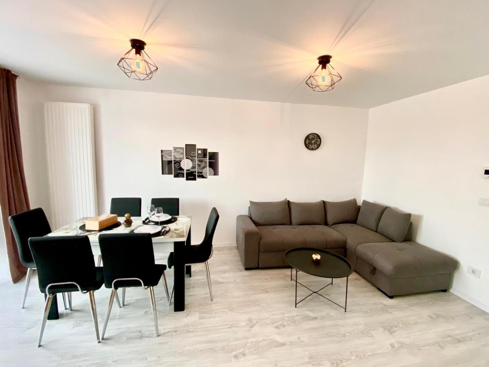 Jad - Luxury 3 Rooms & 2 Rooms Apartments In Kasper, Near Coresi Mall Brašov Exteriér fotografie